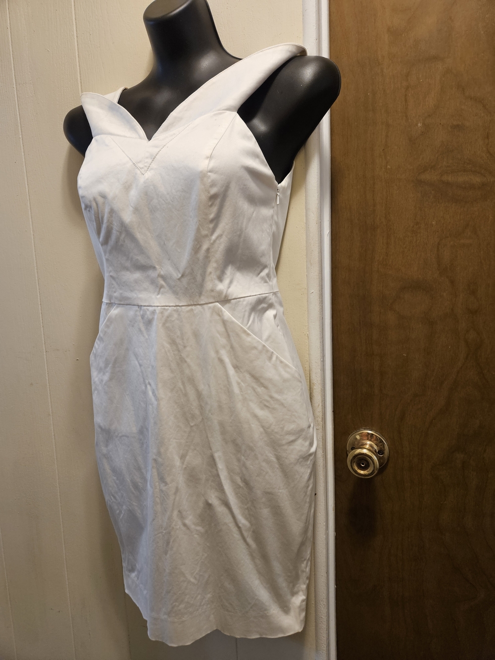 bebe White Sleeveless V-Front Midi Dress - Picture 3 of 5